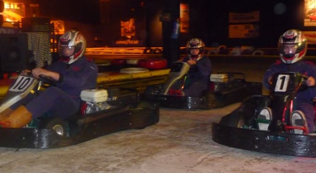  Compile contra sus amigos 